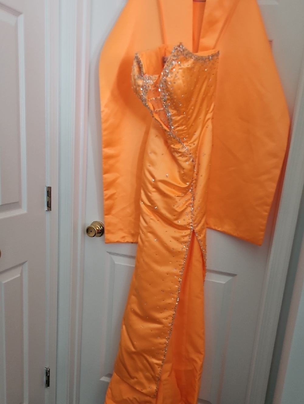 Elegant Orange Strapless Prom Dress with Rhinestone Trim